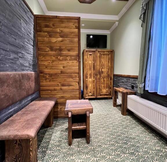 هتل Winter & Summer Resort