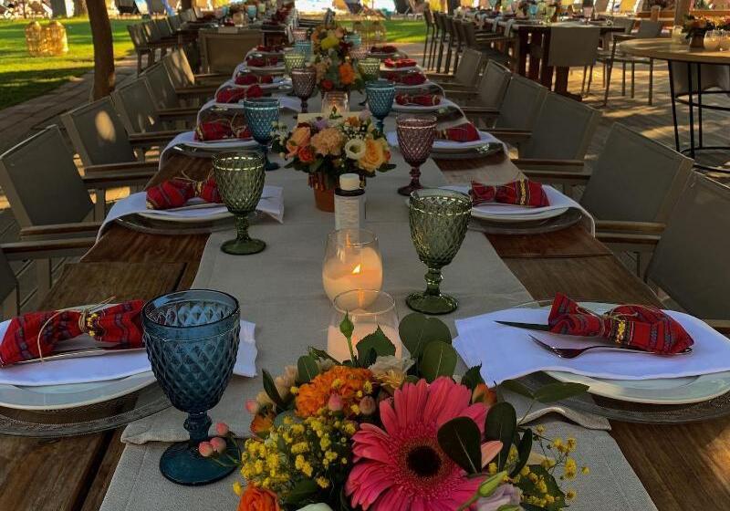 בית מלון כפרי Zoe Seaside Resort