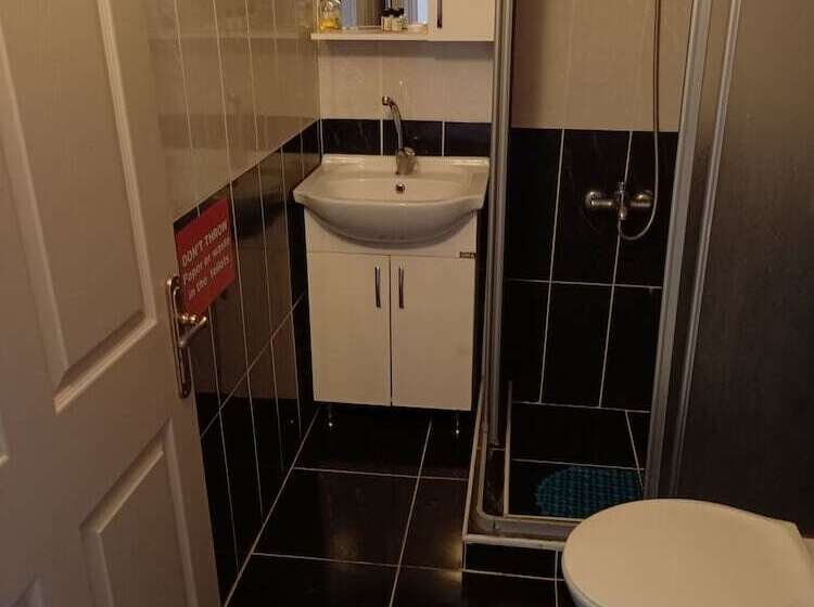 هاستل Istanbul Hotel&guesthouse