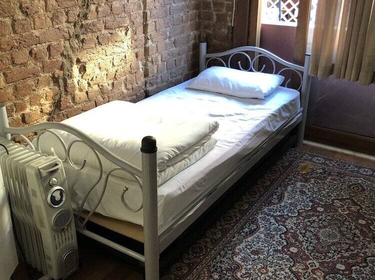 هاستل Istanbul Hotel&guesthouse