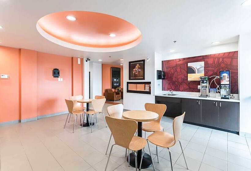 Motel 6 Moosomin, Sk