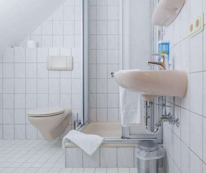 酒店 Landgasthof Zum Taunus