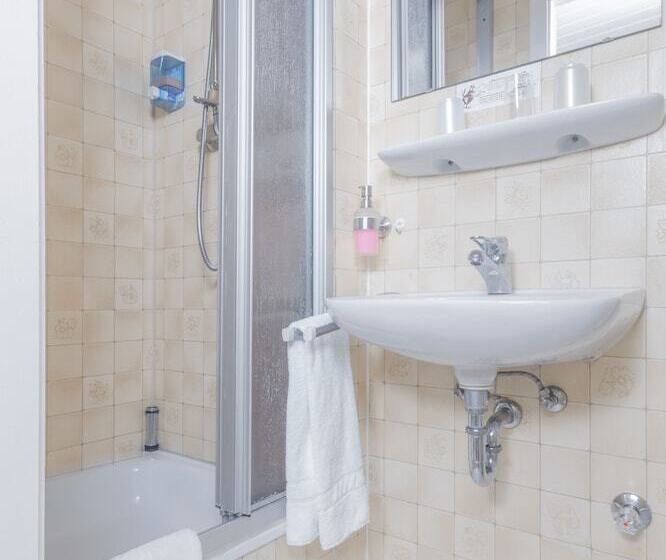 酒店 Landgasthof Zum Taunus