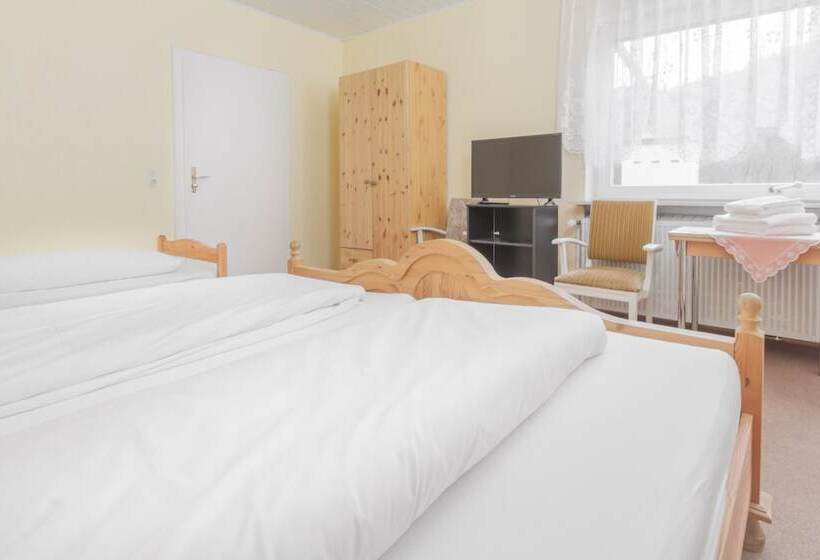 酒店 Landgasthof Zum Taunus