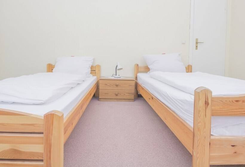 酒店 Landgasthof Zum Taunus