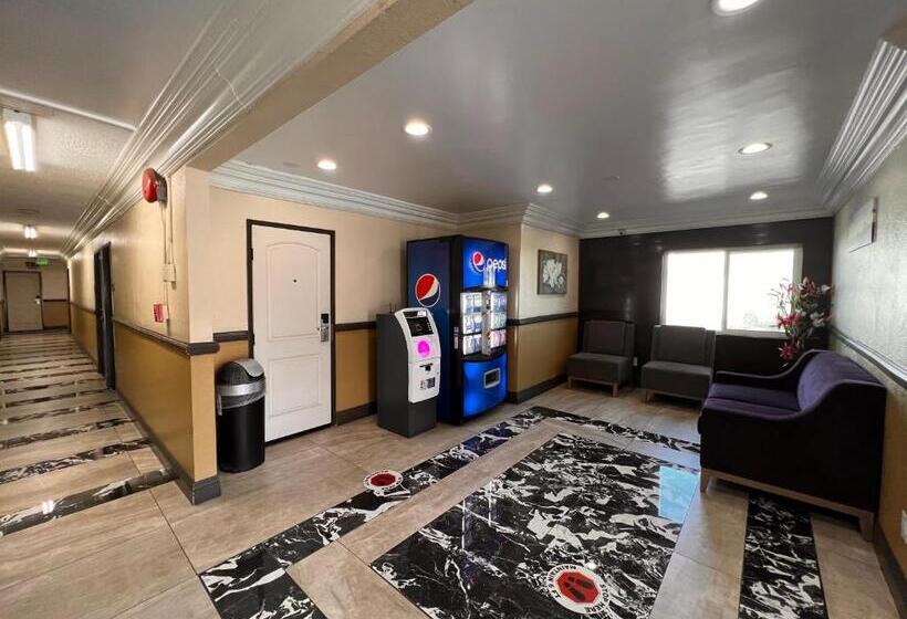 The Patio Motel   Los Angeles, Lax