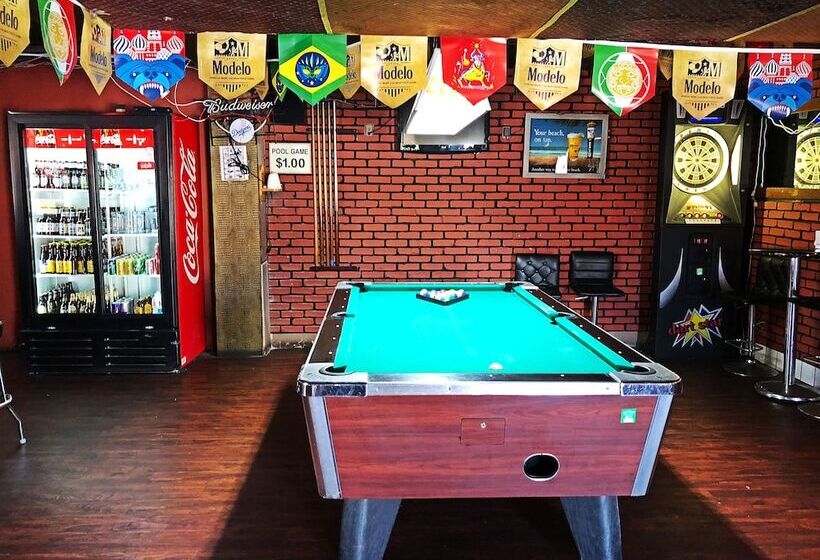 The Patio Motel   Los Angeles, Lax