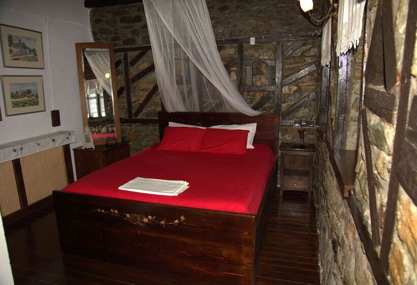 膳宿费 Apalni Cottage