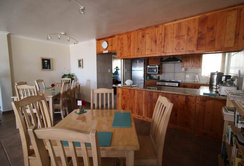 بنسيون Baywatch Guest House