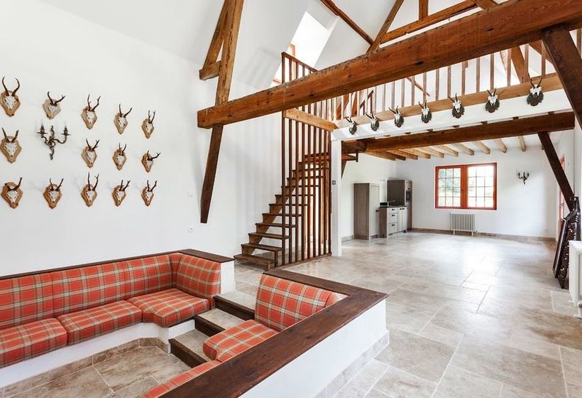 بنسيون Château De Bouelles