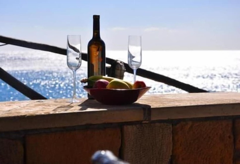 ペンション Coral Rooms