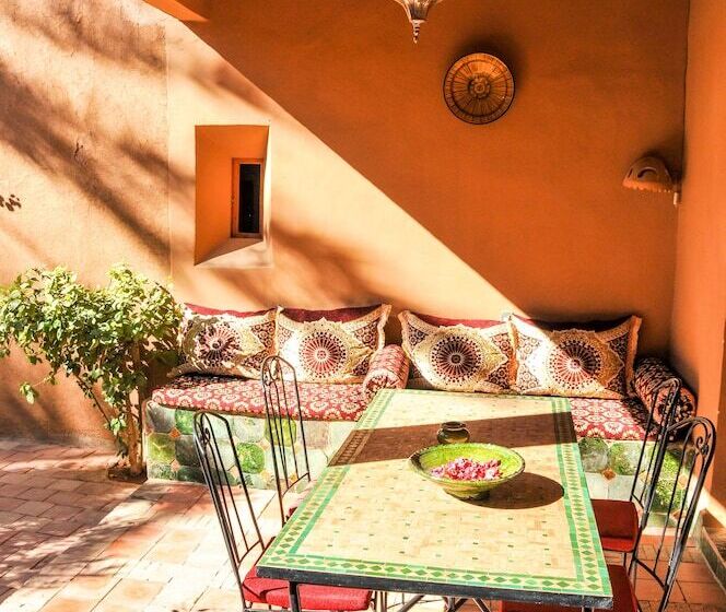 پانسیون Dar Sofar