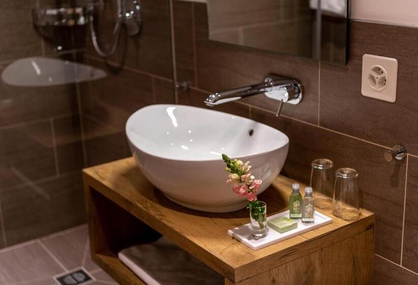 Pradas Resort Brigels