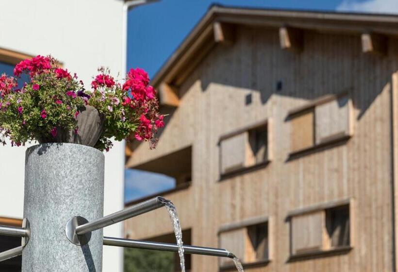 Pradas Resort Brigels