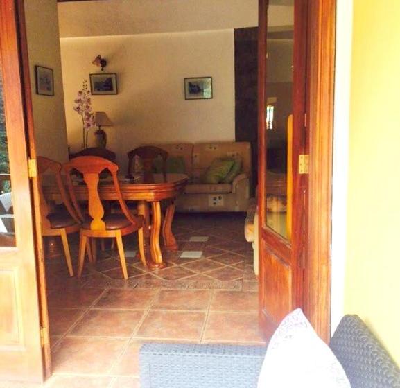House With Sea And Mountain View In Hermigua