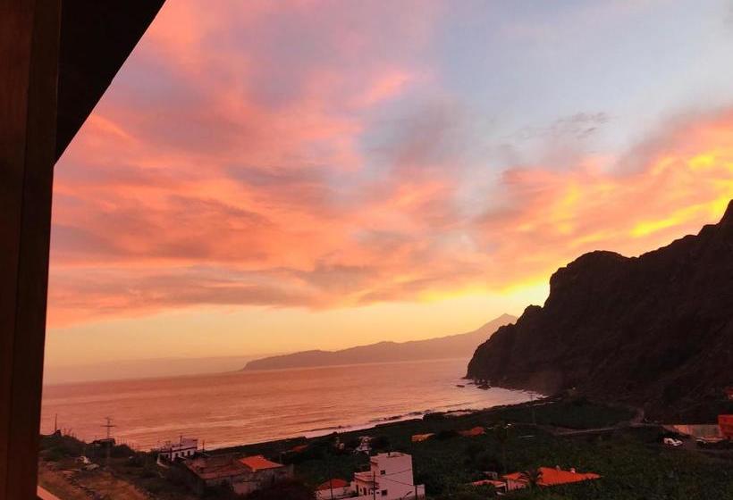 House With Sea And Mountain View In Hermigua