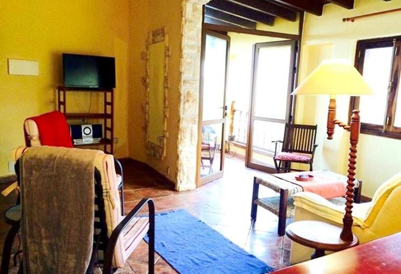 House With Sea And Mountain View In Hermigua