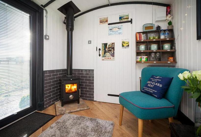 Skipbridge Farm Glamping