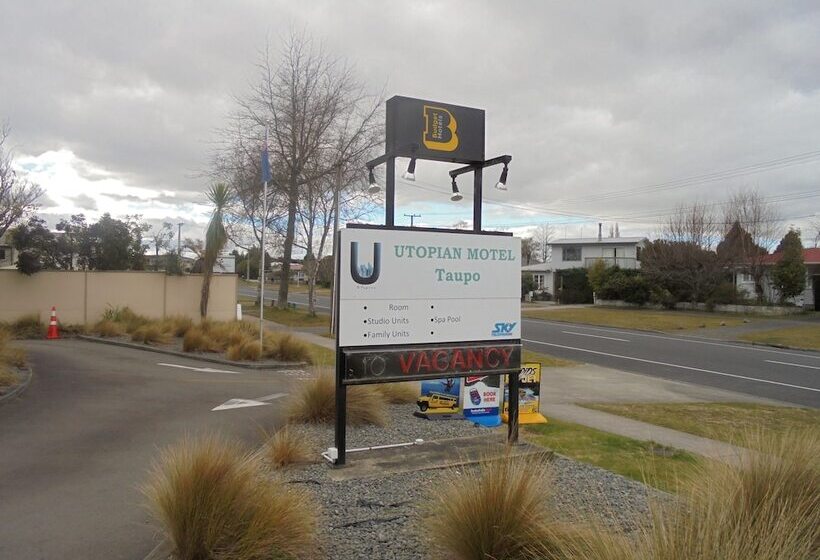 Utopian Motel Taupo   Hostel