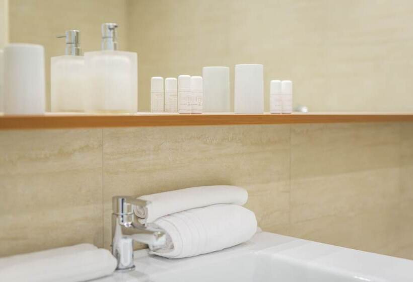 Vienna Grand Apartments City