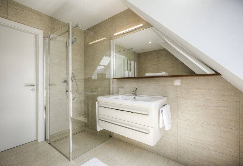 Vienna Grand Apartments City