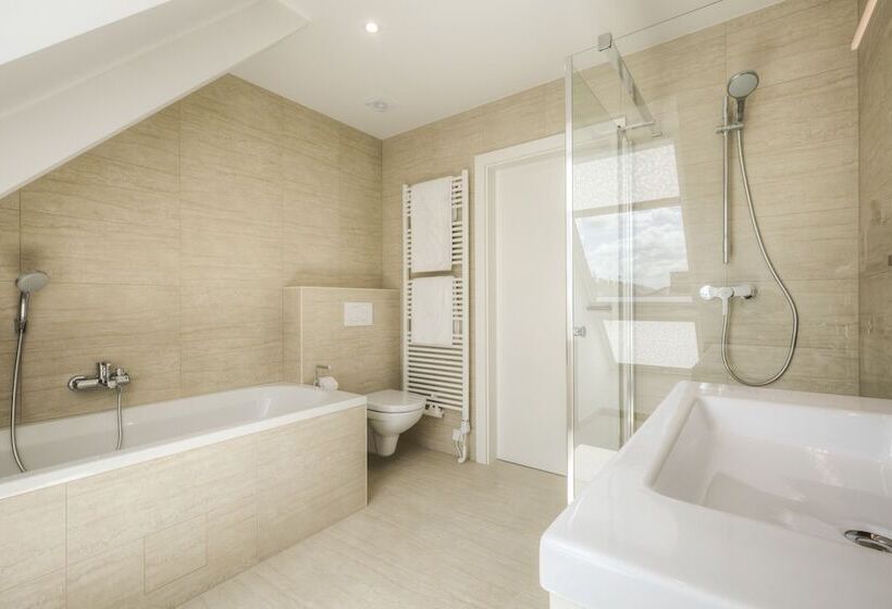 Vienna Grand Apartments City