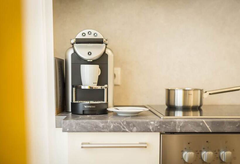 Vienna Grand Apartments City