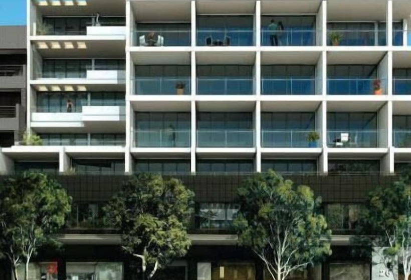 Wyndel Apartments   Clarke Street