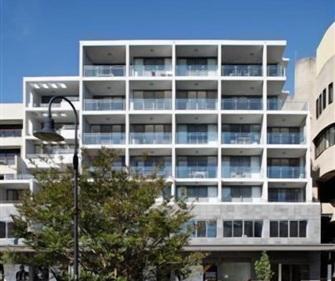 Wyndel Apartments   Clarke Street