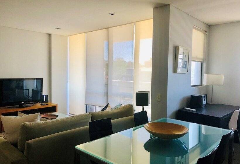 Wyndel Apartments   Clarke Street