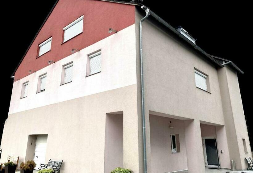 ユースホステル Gästehaus Leimer Bräu