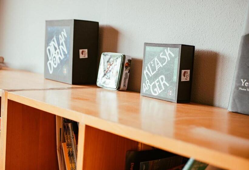 הוסטל Ti Menez Are