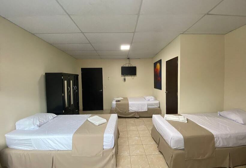 تختخواب و صبحانه La Capilla   Suites & Apartments San Benito
