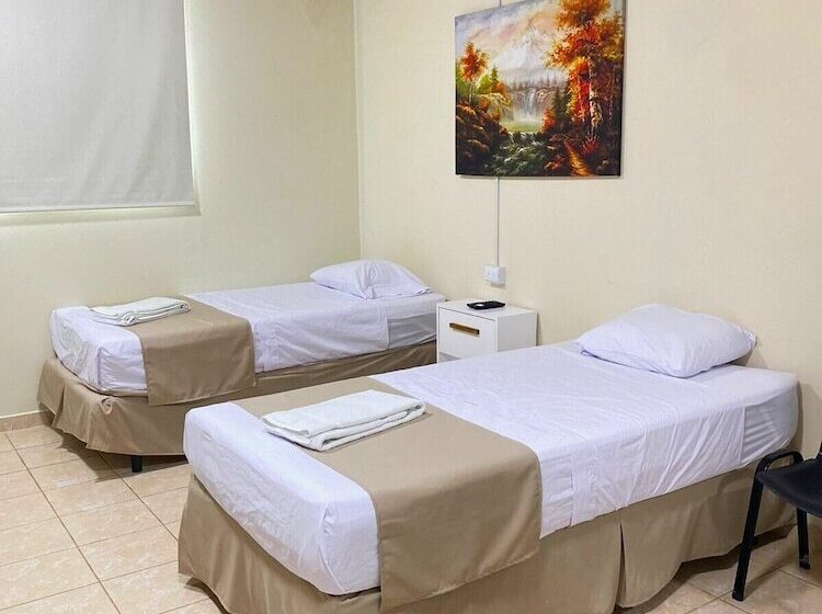 مبيت وإفطار La Capilla   Suites & Apartments San Benito