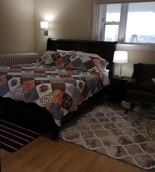 مبيت وإفطار Sunflower Guest Suites