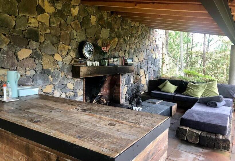 مبيت وإفطار Xomue