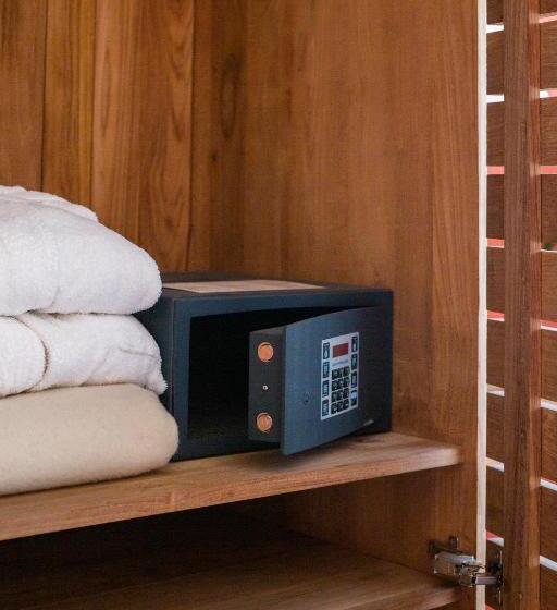 فندق Canaleta Heras