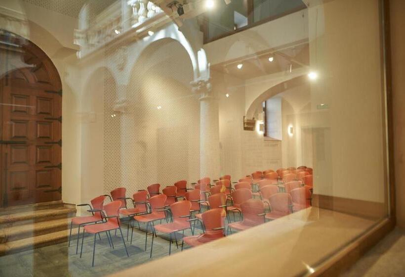 هتل Casa Palacio Pereros