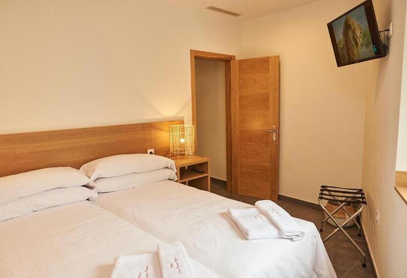 هتل Casa Palacio Pereros