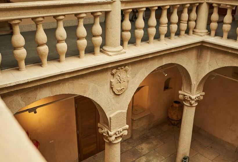 هتل Casa Palacio Pereros