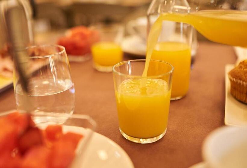 هتل Casa Palacio Pereros