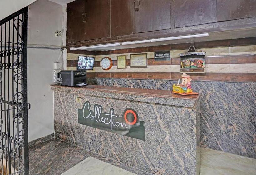 ホテル Collection O Lux