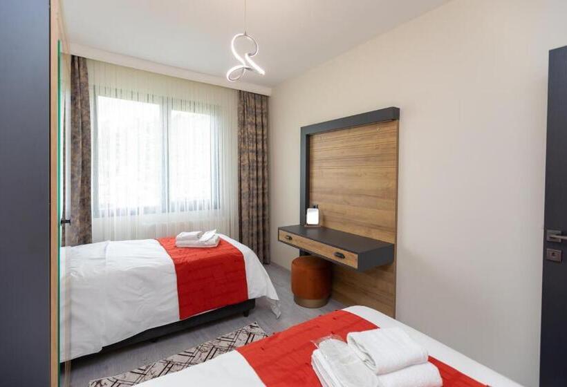 Отель Moonlight Suite