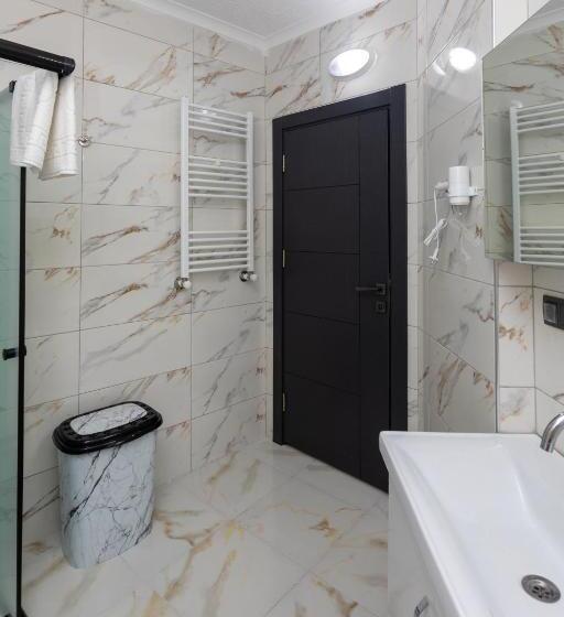 Отель Moonlight Suite