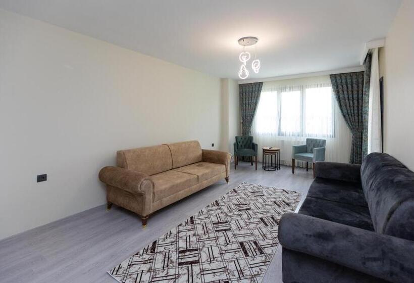 Отель Moonlight Suite