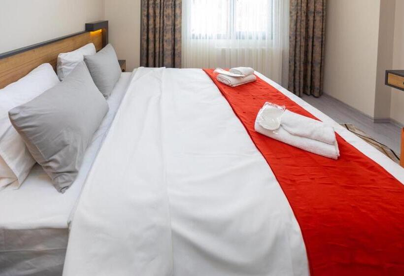 Отель Moonlight Suite