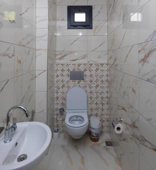 Отель Moonlight Suite