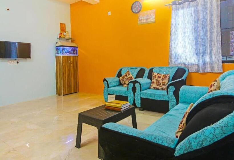 ホテル Oyo Flagship F Three