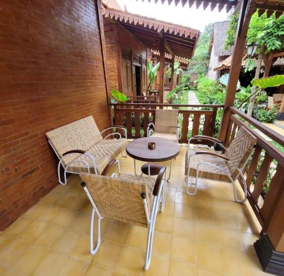 La Tavisa Hotel Borobudur