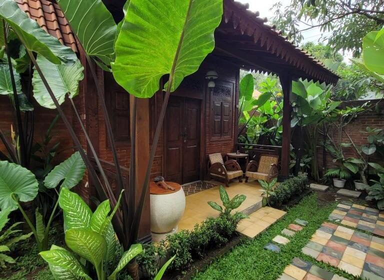 La Tavisa Hotel Borobudur